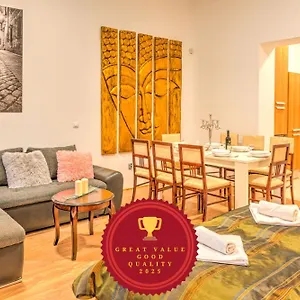  Hotel apartamentowy Central Apartments Węgry